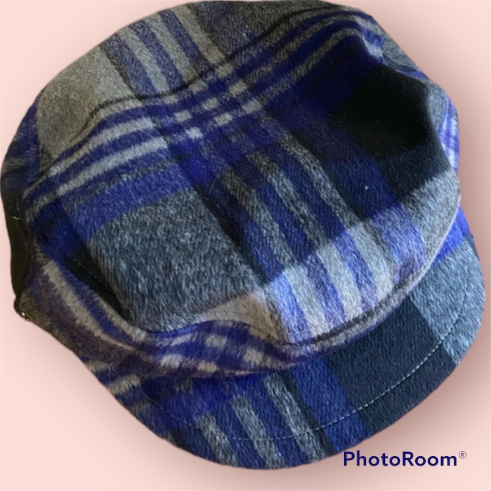 NWOT pageboy hat